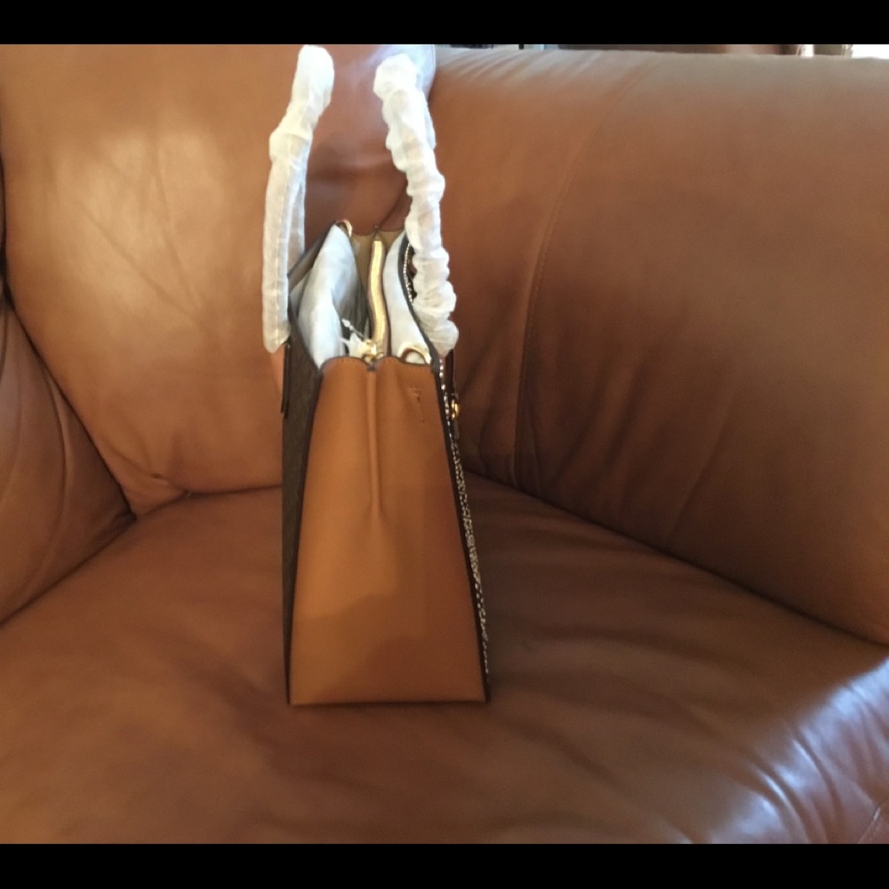 NWT Michael Kors Mercer Convertible Handbag - Picture 3 of 3